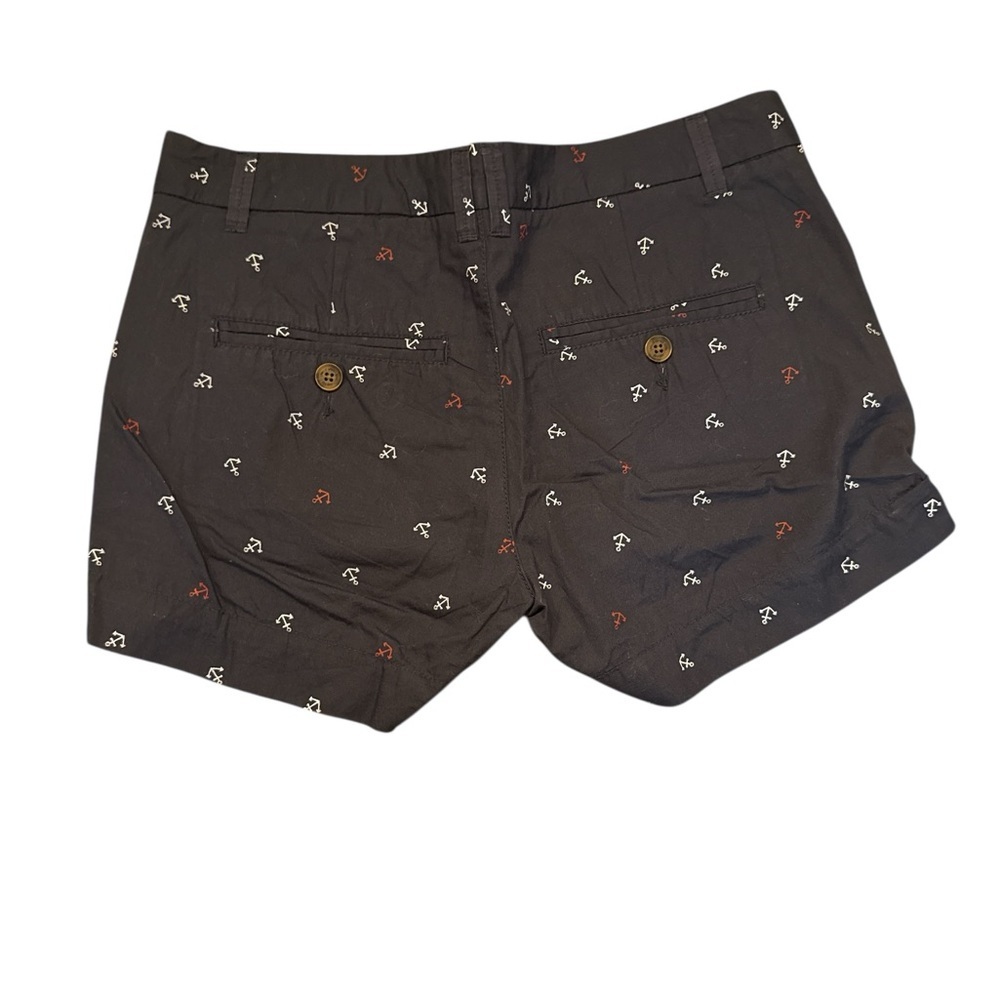 H&M Women’s Navy Blue Cuffed Shorts with Mini Anchor Print - Picture 4 of 4